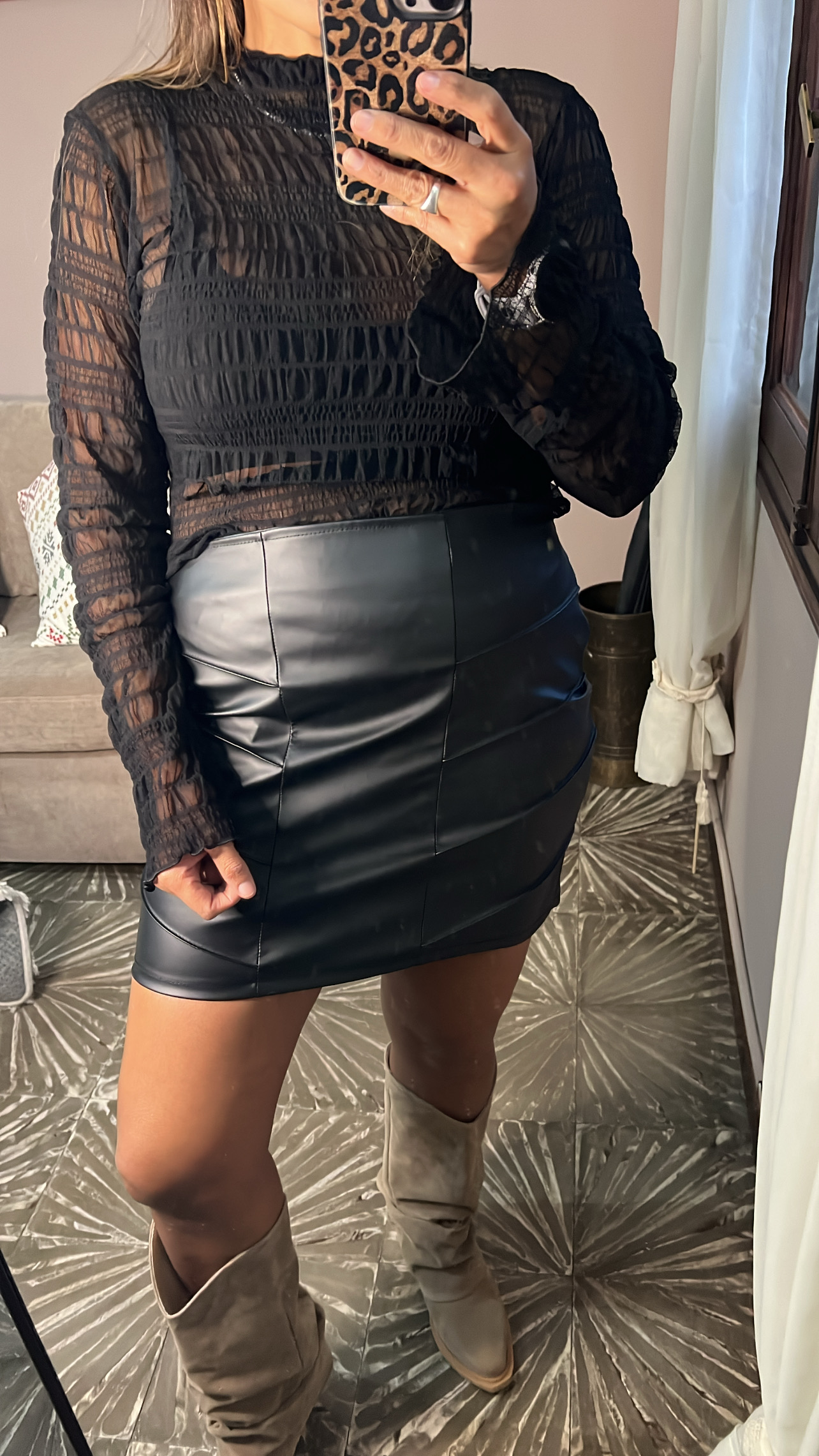 Falda engomada
