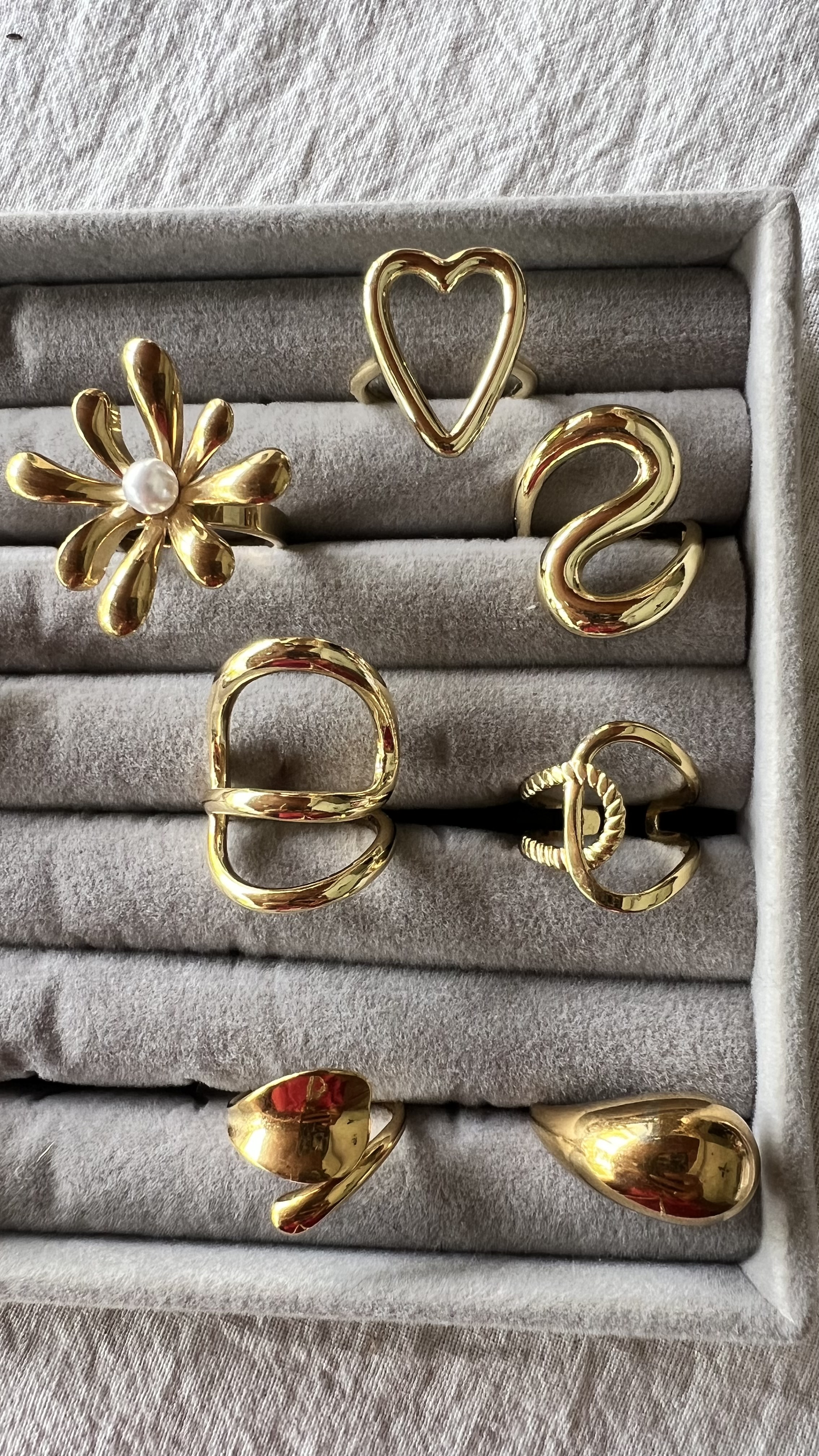 Anillos de Acero Dorado